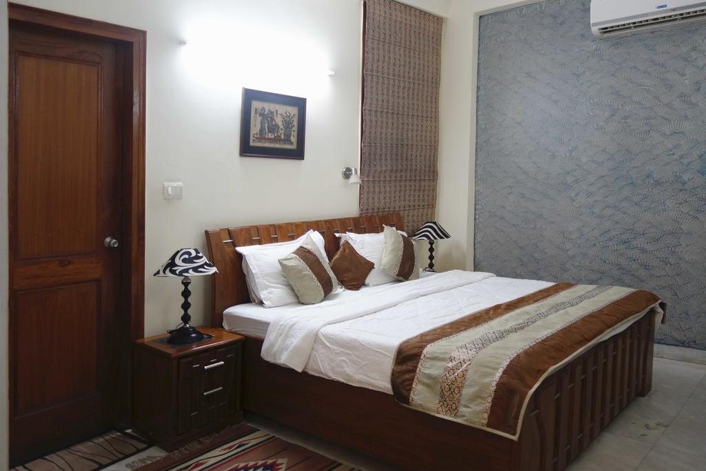 Sabs Bed And Breakfast New Delhi Extérieur photo